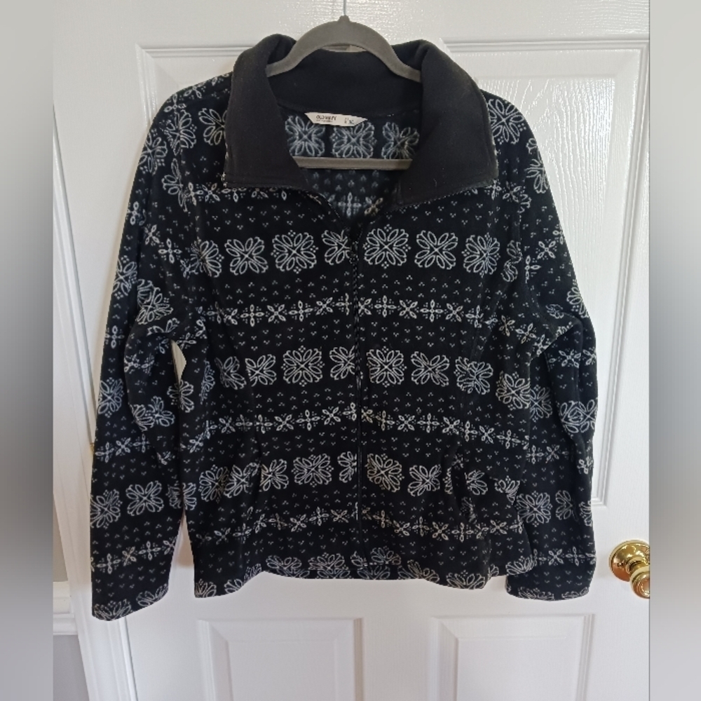 Old Navy fleece zip up Snowflake winter jacket size xl with pockets